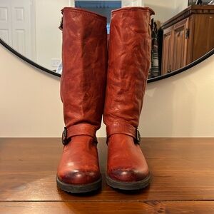 Size 6 1/2 burnt red Veronica slouch Frye boot